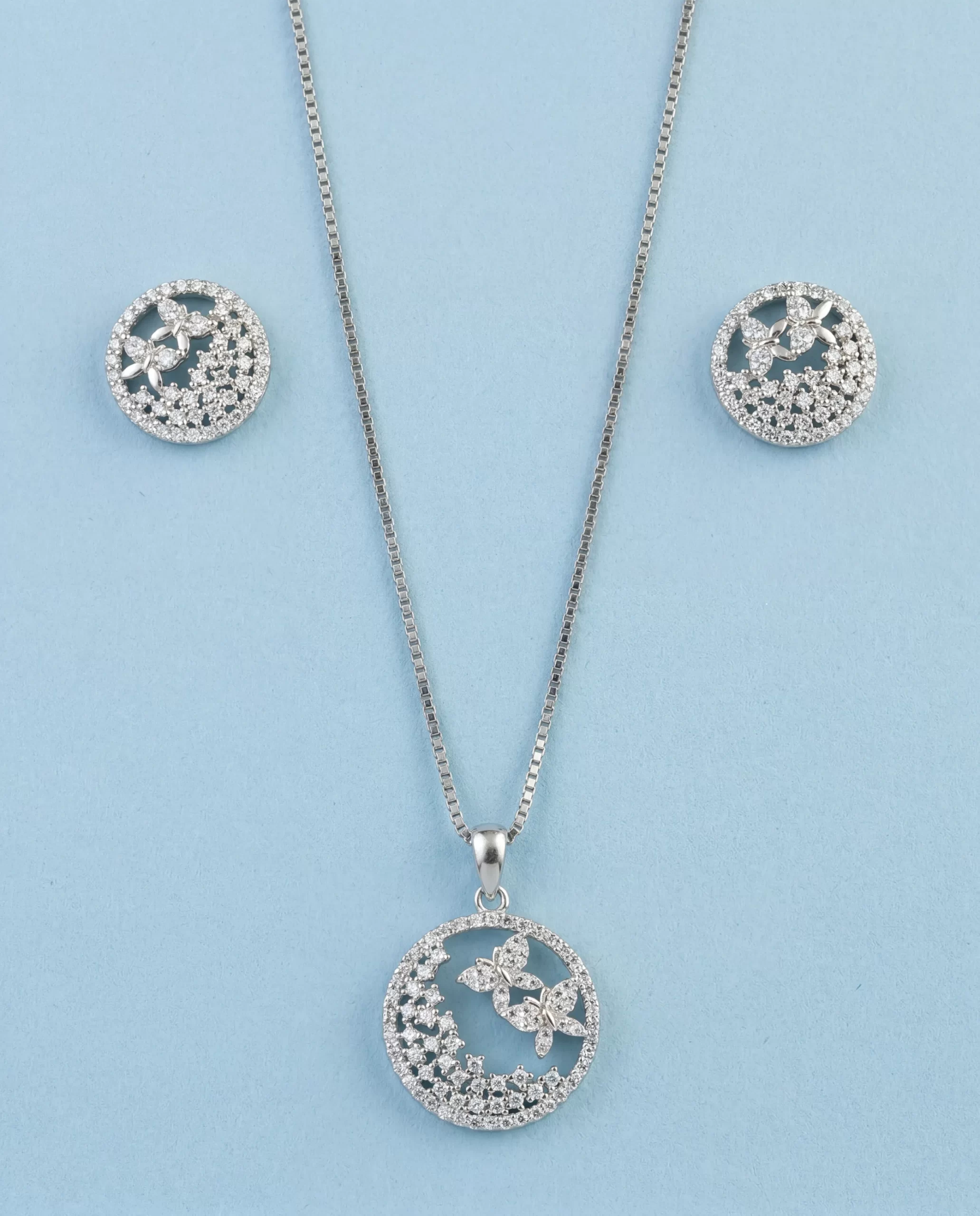 VJ11.1-1.webp Luna Bloom Diamond Pendant Set - Image 1