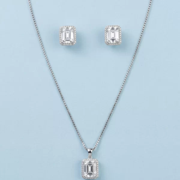 Regal Emerald Halo Pendant Set
